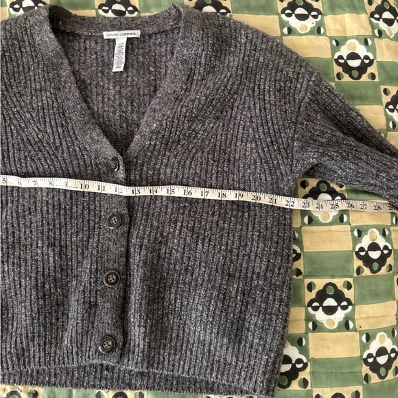 Autumn Cashmere Ribbed V-Neck Button Cardigan - Charcoal - Picture 5 of 6